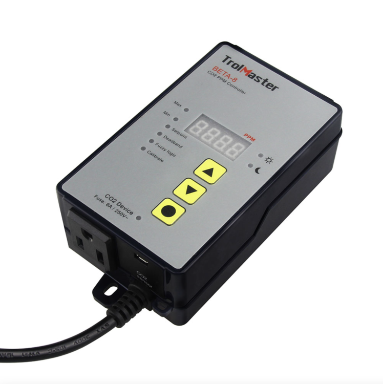 Trolmaster Beta-8 Cyfrowy Kontroler CO2 PPM do Precyzyjnego Monitorowania Stężenia Dwutlenku Węgla 120V