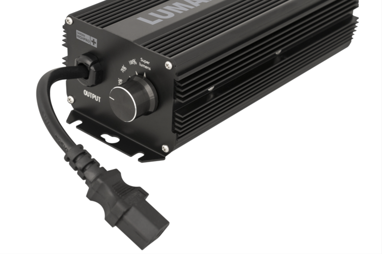 Elektroniczny zasilacz Lumaxpro do lamp HPS i MH – regulacja mocy ballast