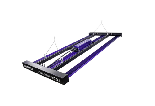 Lampa LED Lumatek ZEUS 300W PRO rzut od ukosa