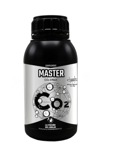 Cannaboom Master CO2 500ml - preparat zwiększający wykorzystanie CO2 i fotosyntezę, kwasy fulwowe, azot i potas