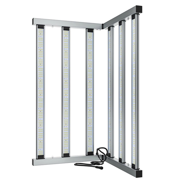Lampa FLEX 720W 3,1 w ujęciu pod kątem