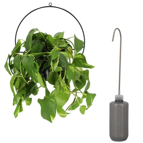 7348_1_esschert-design-butelka-do-podlewania-wiszacych-doniczek-05l.webp