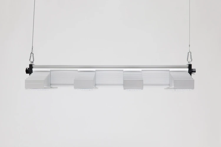 SANlight EVO 4-80 radiator chłodzenia pasywnego widok z boku