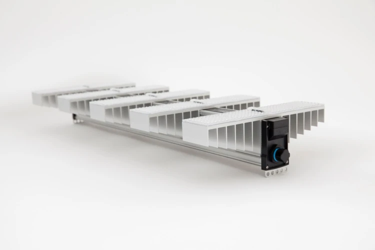 SANlight EVO 5-100 1.5 oprawa LED 915 umol/s na 100x100 cm