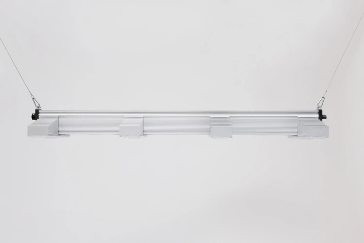 SANlight EVO 4-120 1.5 radiator chłodzenia pasywnego widok z boku