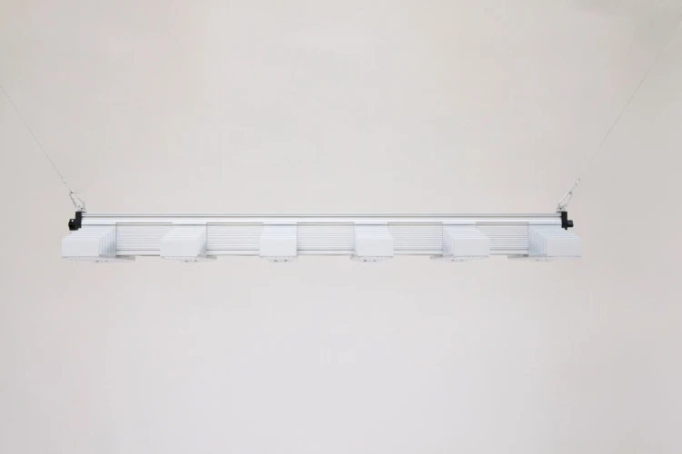 SANlight EVO 6-120 1.5 radiator chłodzenia pasywnego widok z boku