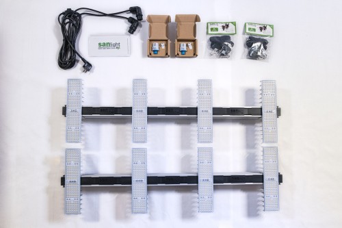 SANlight 120 Set 1.5 zawartość zestawu dwie oprawy EVO 4-120 kabel Y wieszaki