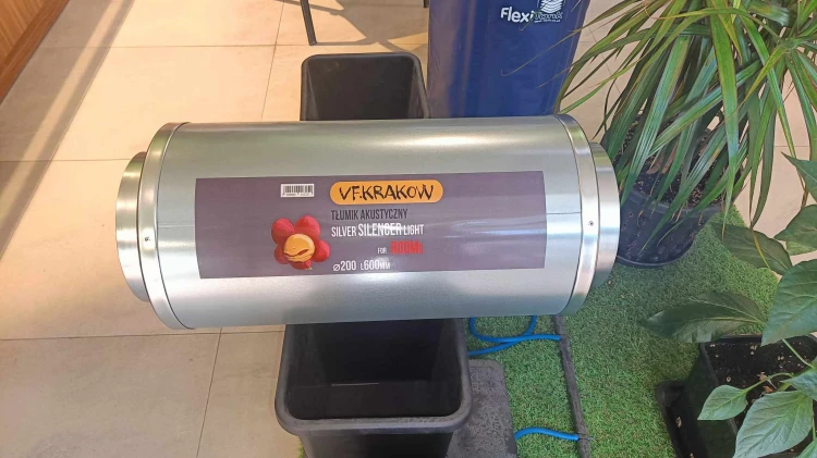 cichy-wyciag-growbox-tlumik-aluminiowy.jpg
