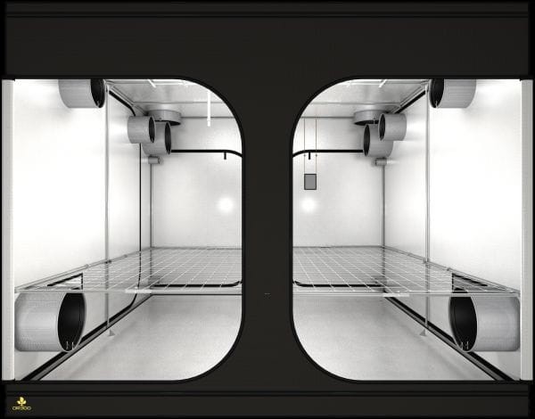 dark room 300 secret jardin